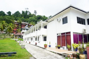 Analisa Beach Resort
